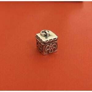Brand New James Avery Retired Sterling Silver Angel Prayer Box Charm
